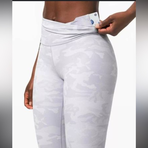 lululemon athletica Pants - Lululemon Wunder Under high rise tight luxtreme incognito leggings​​​